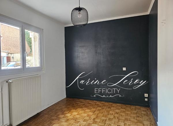 Appartement
         3 pièces
        - 62 m² 150 000 €*
