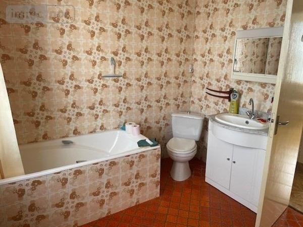 Maison à vendre à Charmes dans l'Aisne (02800), ref : 1065