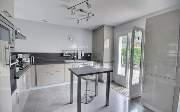 Maison à vendre    6 pièces • 114 m2 Pontacq