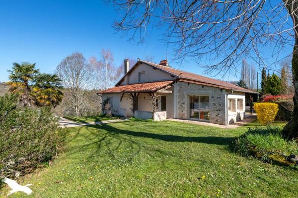 Maison à vendre |                                       Trélissac |                                        6 pièces  |  155 m²