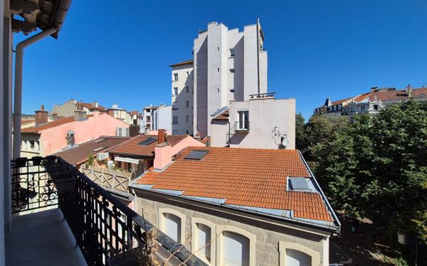 Appartement à vendre    3 pièces • 101,50 m2 Saint-Étienne
