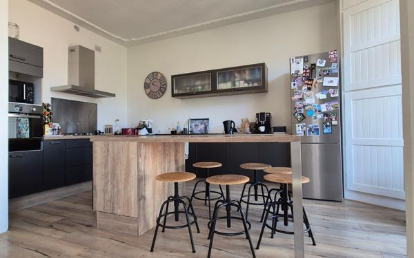 Appartement à vendre    3 pièces • 101,50 m2 Saint-Étienne