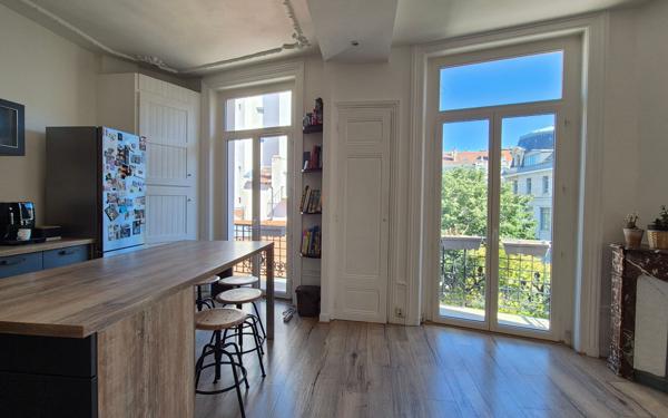 Appartement à vendre    3 pièces • 101,50 m2 Saint-Étienne