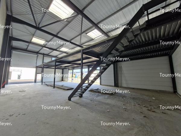 A VENDRE - LOCAL D'ACTIVITES - MERIGNAC