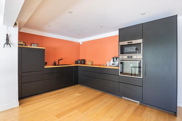 Maison Saint Herblain Saint Dominique, 9 pièces 192 m2, piscine, jardin, double garage.