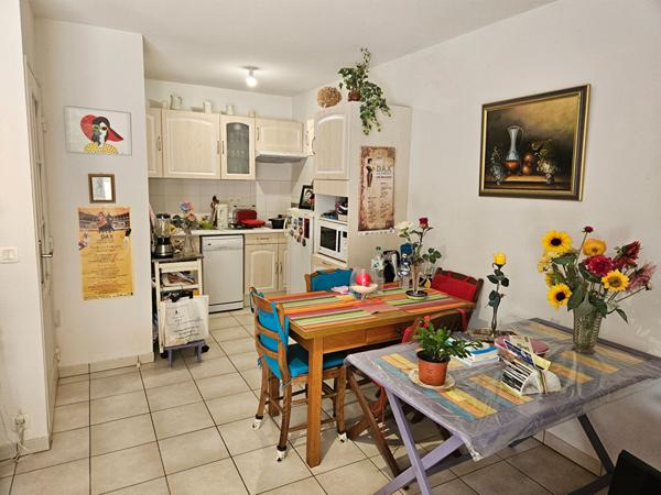 Appartement T2 meublé avec terrasse et parking