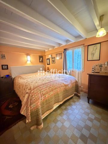Maison
         5 pièces
        - 85 m² 310 000 € *