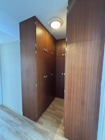 Appartement T5 à louer - 97 m² (réf : 520840)