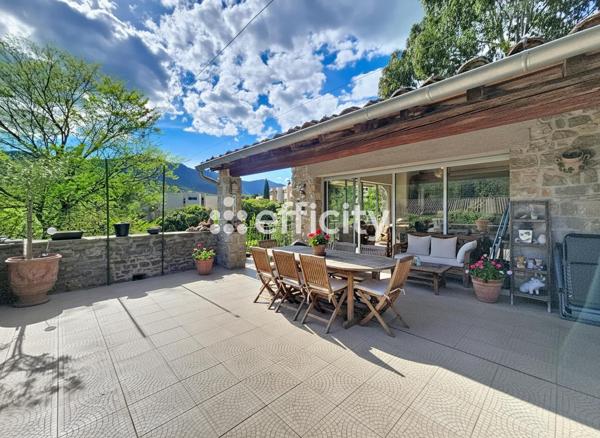 Maison 5 pièces - 198 m² Bien prestige