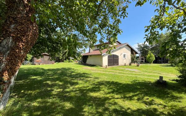 Maison à vendre    6 pièces •  Longages