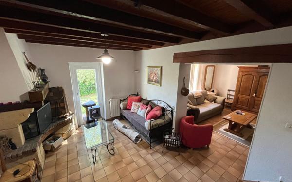 Maison à vendre    6 pièces •  Longages