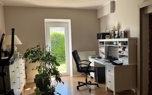 Maison à vendre    6 pièces •  Longages