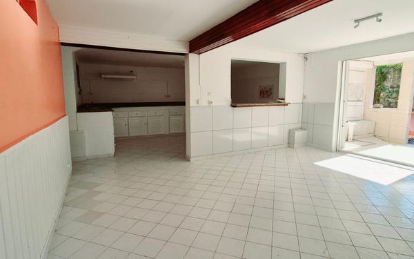Appartement à louer    3 pièces •  Lamentin