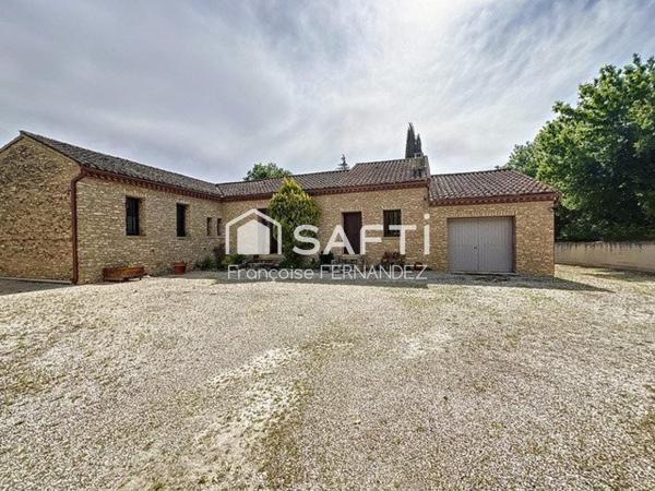 Villa T5 avec Parc de 3500 m² et piscine