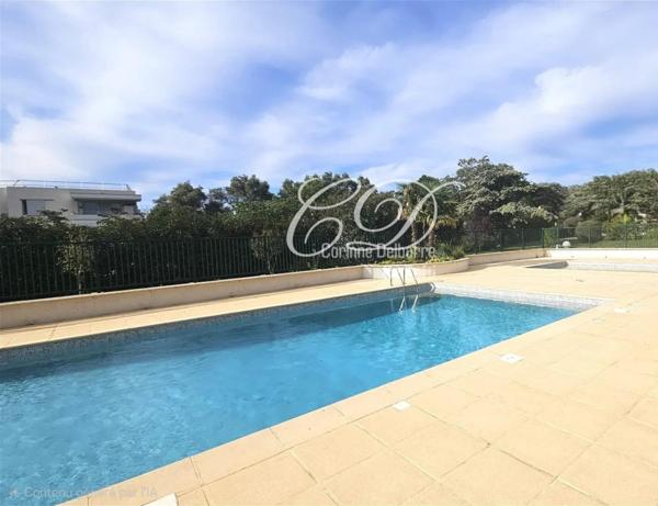 Piscine -Garage - Terrasse