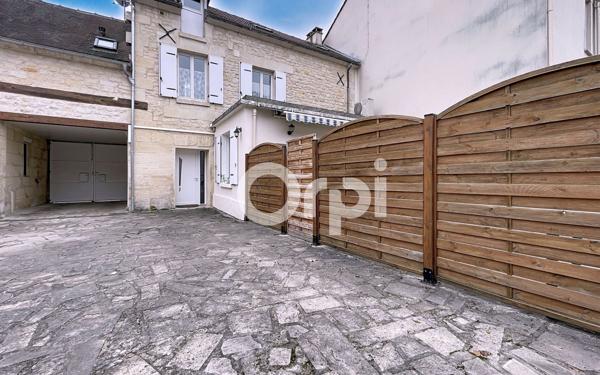 Maison à vendre    5 pièces • 116 m2 Saint-Maximin