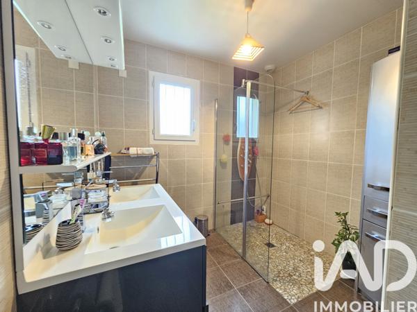 Maison à vendre 5 pièces 117 m² Tuffé Val de la Chéronne
