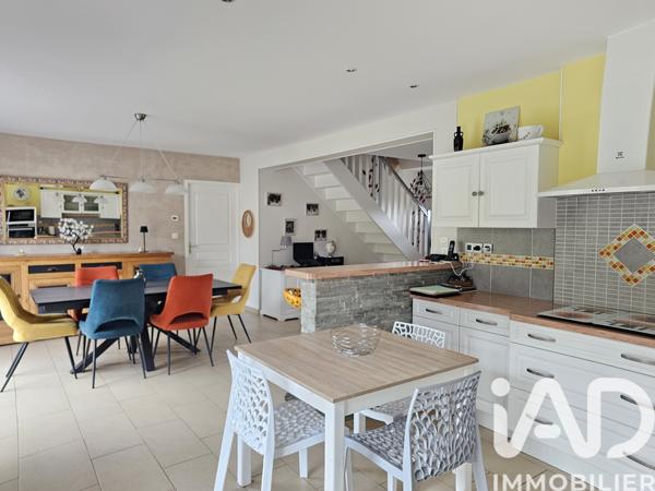 Maison à vendre 5 pièces 117 m² Tuffé Val de la Chéronne