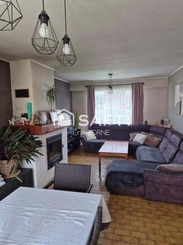 Semi mitoyenne  - 4 chambres , garage