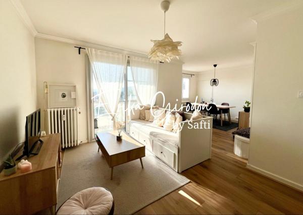 Bel appartement T4 rénové avec cave et grenier