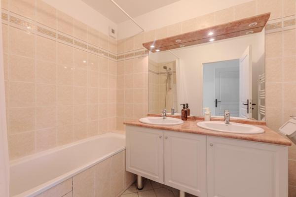 Appartement 4 pièces 82 m2 avec jardin + garage