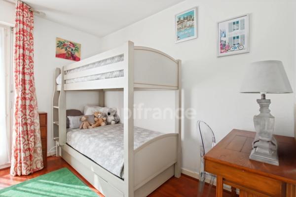 Bel appartement de 5 pièces avec 2 terrasses, vue dégagée et parking souterrain- Centre d'Orsay (91)