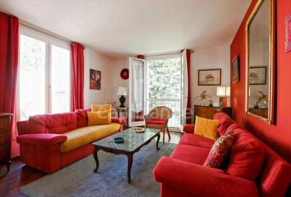 Bel appartement de 5 pièces avec 2 terrasses, vue dégagée et parking souterrain- Centre d'Orsay (91)