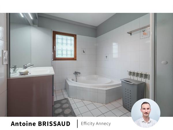 Maison
         6 pièces
        - 177 m² 899 000 € *