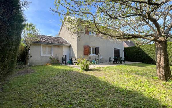 Maison à vendre    5 pièces • 117,07 m2 Les Ulis