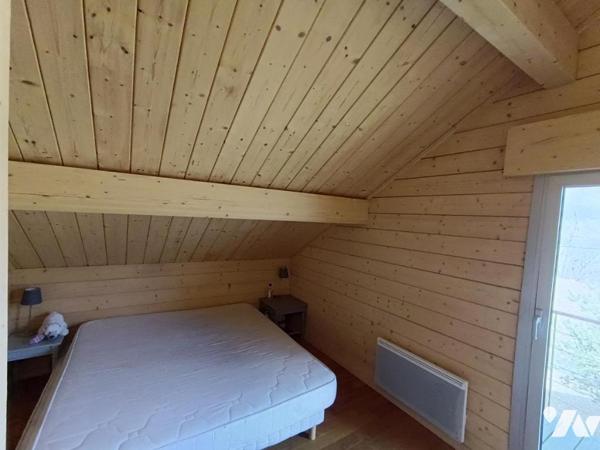 Vente Grand Chalet Récent à Montclar