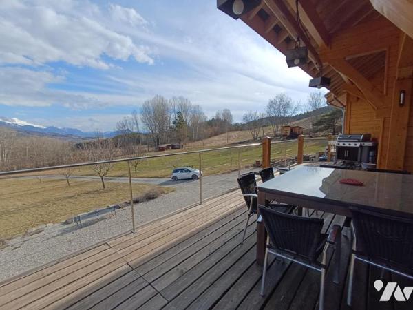 Vente Grand Chalet Récent à Montclar