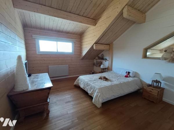 Vente Grand Chalet Récent à Montclar