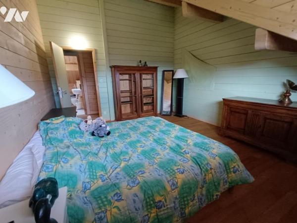 Vente Grand Chalet Récent à Montclar