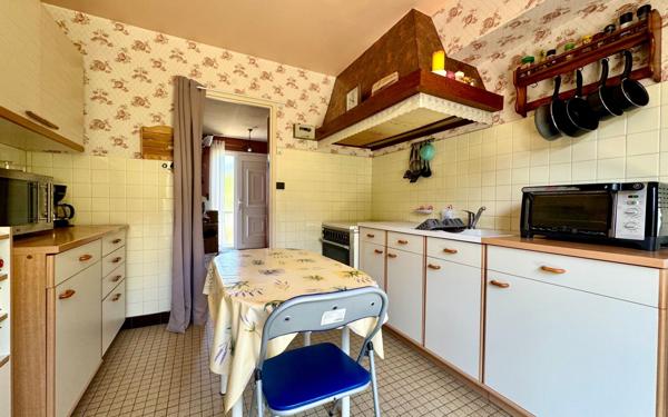 Maison à vendre    4 pièces • 82 m2 Saint-Quentin