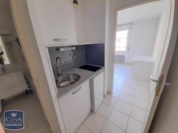 Appartement à louer 1 pièce 19m² Aix-en-Provence (13100)