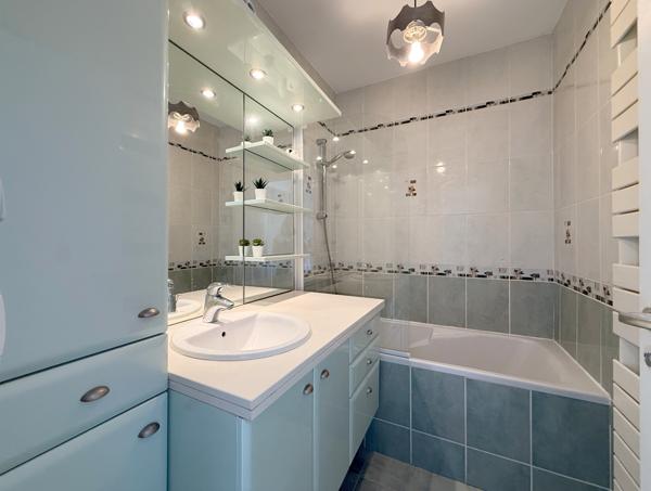 Appartement
         3 pièces
        - 59 m² Exclusivité 280 000 € *