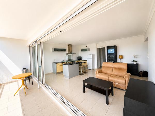 Appartement
         3 pièces
        - 59 m² Exclusivité 280 000 € *