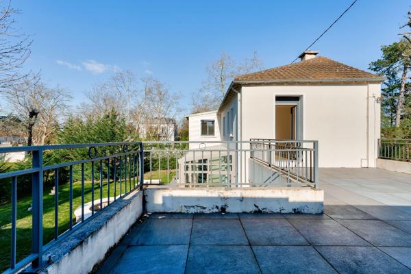 Maison Le Vésinet - PELOUSES