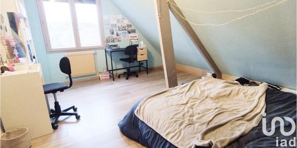 Maison traditionnelle 5 pièces de 158 m² à Romorantin-Lanthenay (41200)