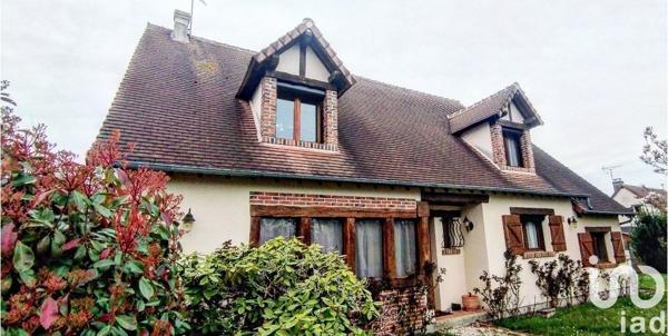 Maison traditionnelle 5 pièces de 158 m² à Romorantin-Lanthenay (41200)