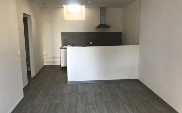 Appartement à louer    2 pièces •  Nîmes