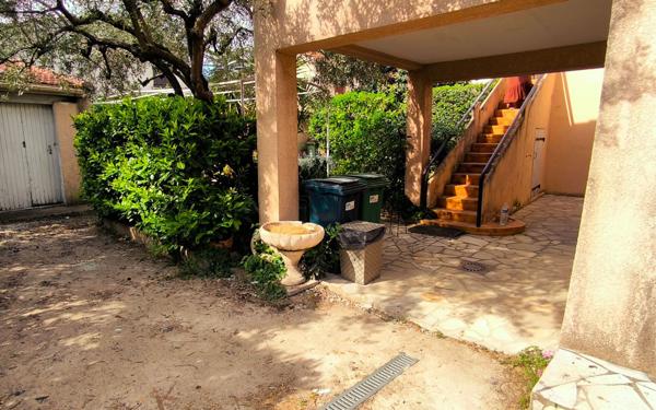 Maison à vendre    6 pièces • 160 m2 Nîmes