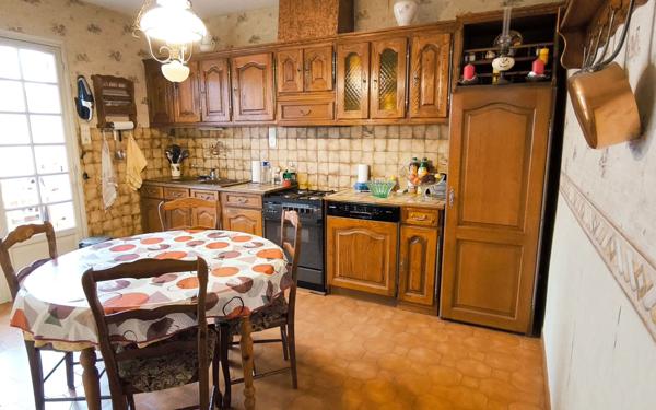Maison à vendre    6 pièces • 160 m2 Nîmes