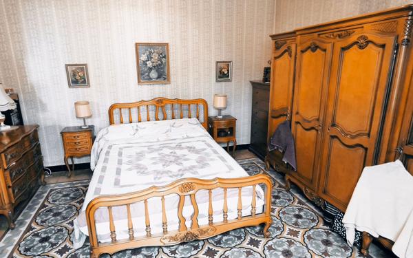 Maison à vendre    6 pièces • 160 m2 Nîmes