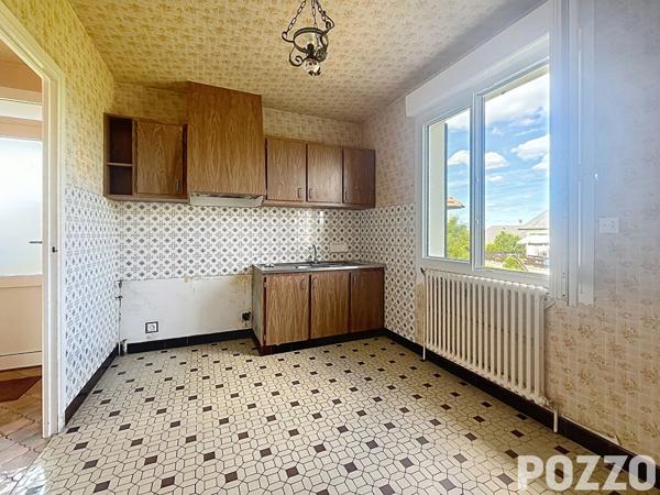 MAISON - 7 pièces - 5 chambres - 127 m² - jardin - 507 m² - sous-sol - Saint-Lo SAINT LO