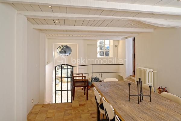 Corps de ferme de 355 m²