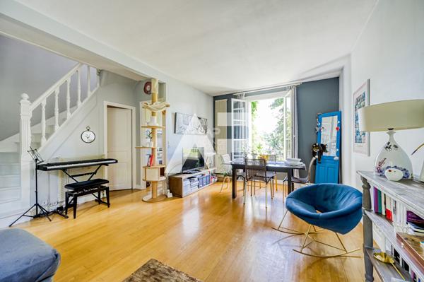 SEVRES RIVE DROITE - MAISON DE CHARME 950 000 € **  - Référence  681-S