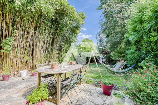 SEVRES RIVE DROITE - MAISON DE CHARME 950 000 € **  - Référence  681-S