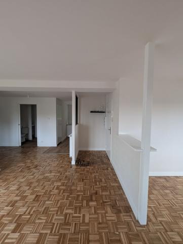 Appartement T4 rénové avec balcon et vue dégagée - 2 CHAMBRES