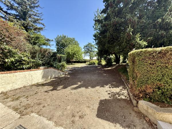 Souligné-Flacé (72210) MAISON 112M2 - 4 CHAMBRES